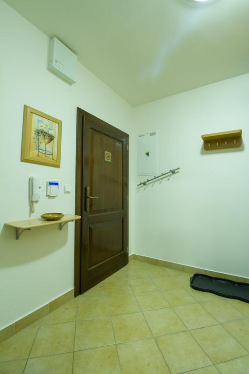 Vila Helena - Apartment Helena 2 ルジョムベロク エクステリア 写真